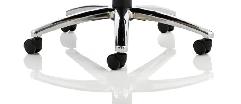 Classic Executive Office Chair with Arms - Image 18